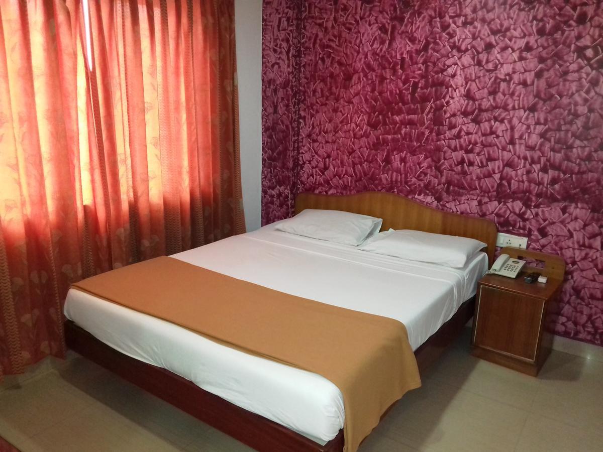 Sri Srinivasar Residency Hotel Vellore Exterior foto