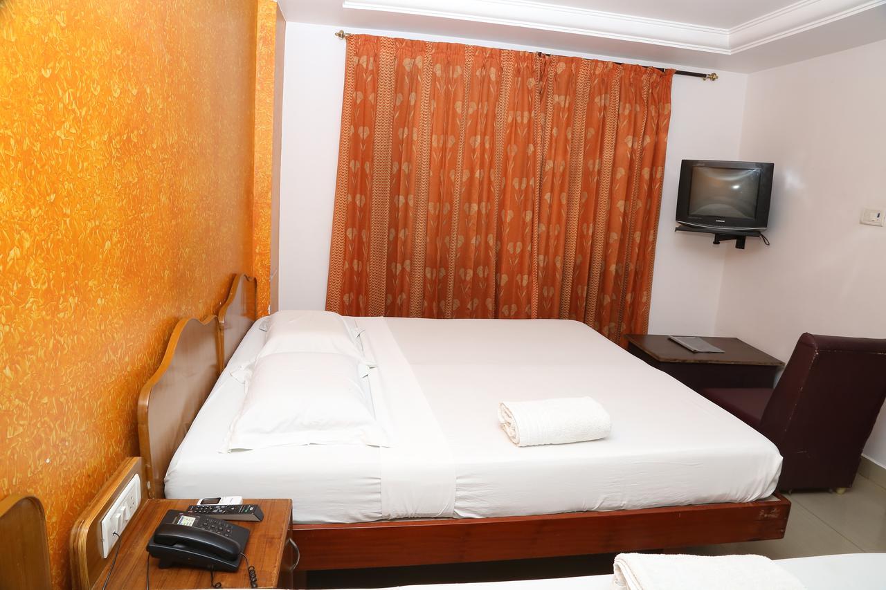 Sri Srinivasar Residency Hotel Vellore Exterior foto