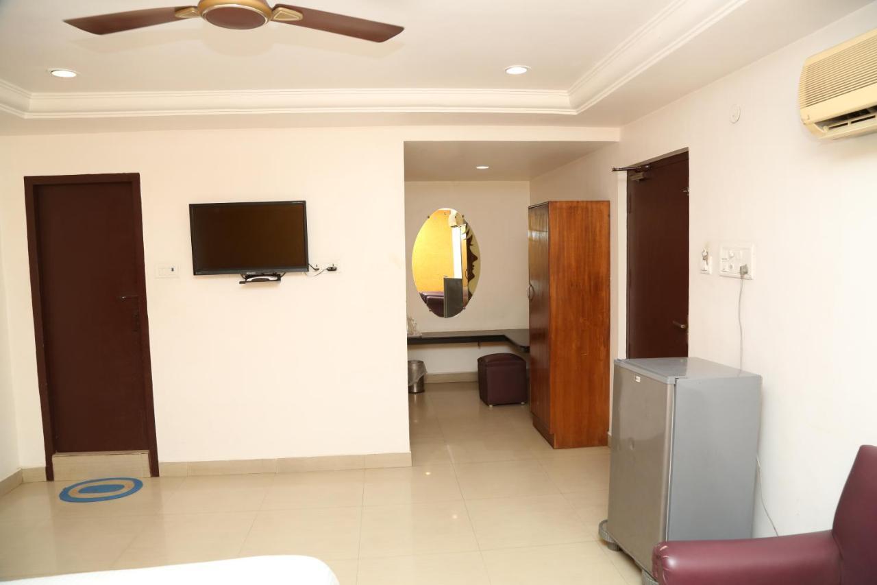 Sri Srinivasar Residency Hotel Vellore Exterior foto